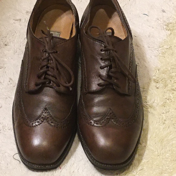 Beautiful lace up oxfords by Nine West. Perfect condition. Unisex look. - Picture 1 of 4
